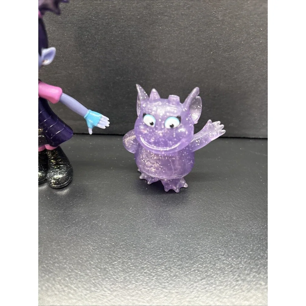 Disney Jr  Vampirina Ghoul Glow Glowtastic Friends Set